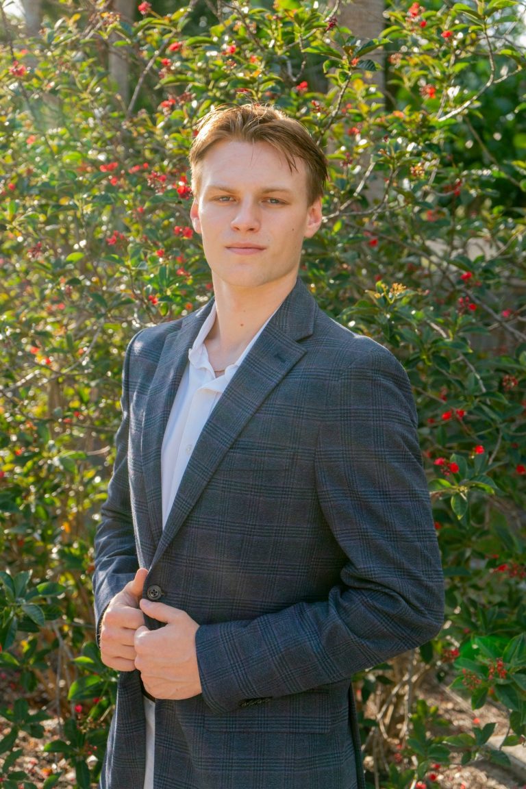 ZHR Founder & CEO: Vitaliy Zagorodniy